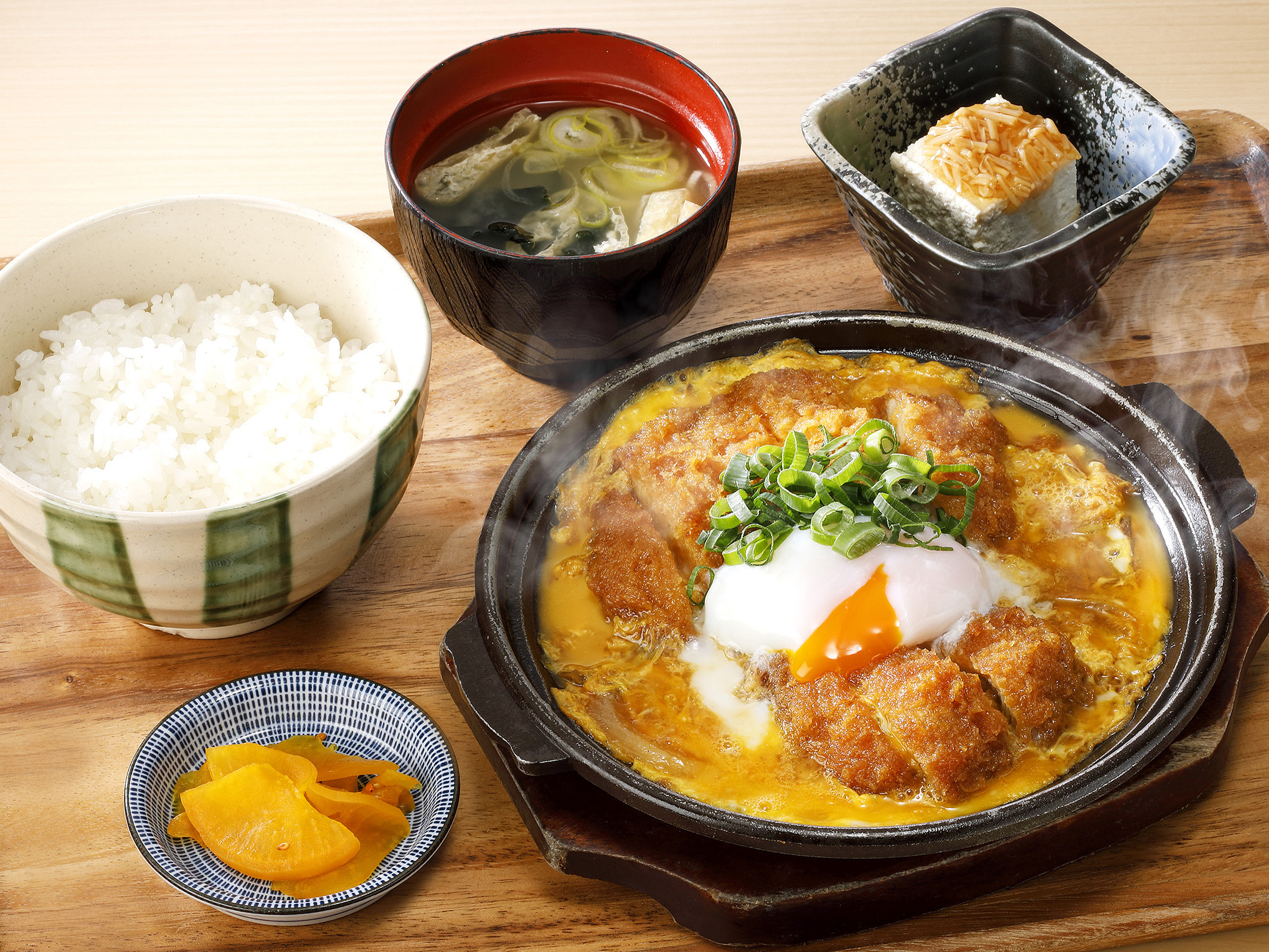 いちげん 武蔵浦和店　アツアツ♡ランチ　#ロースカツ＆ヒレカツ煮定食