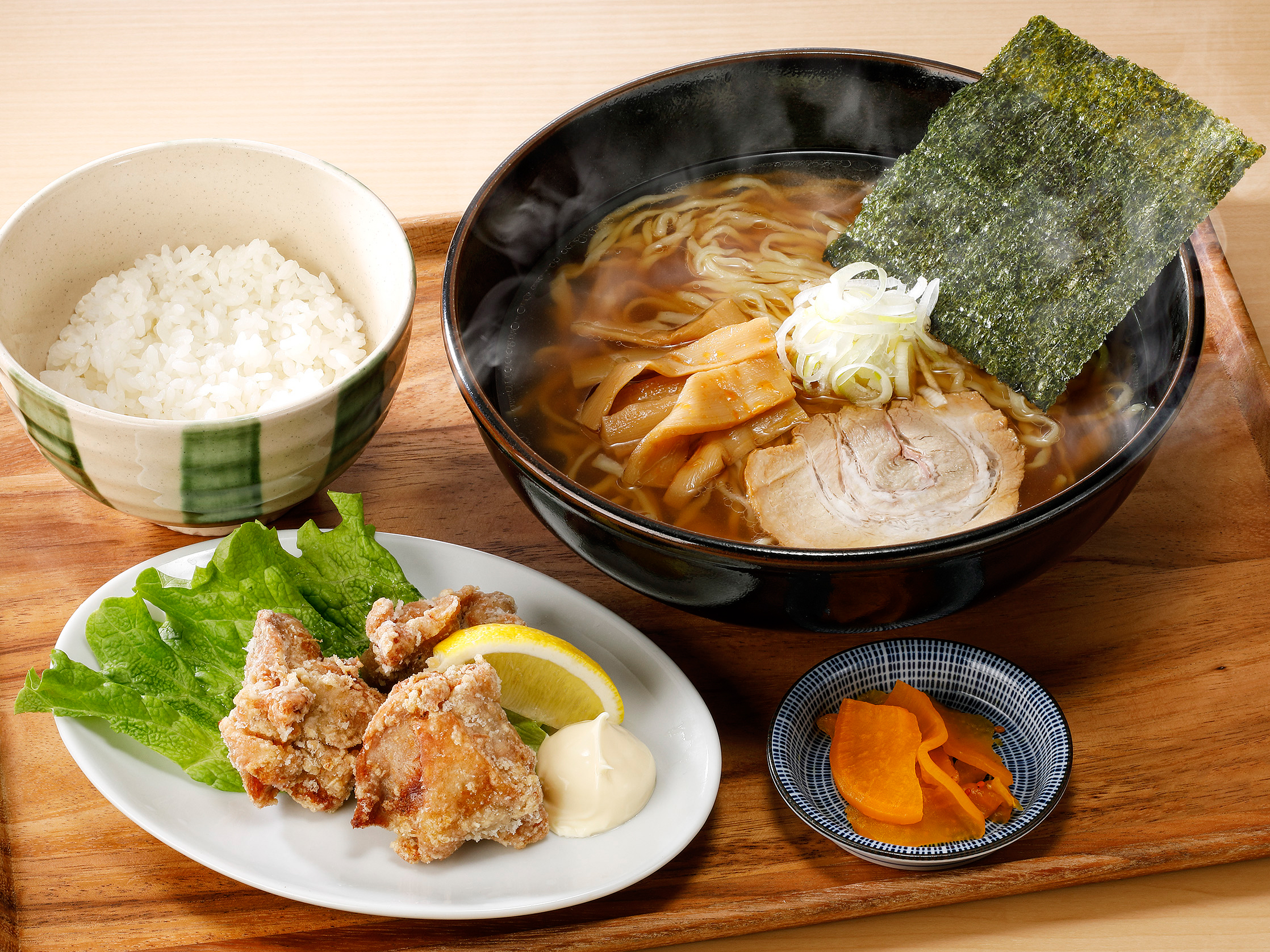 いちげん 武蔵浦和店　いちげんの定番中の定番ランチ　#醤油ラーメンと唐揚げ定食